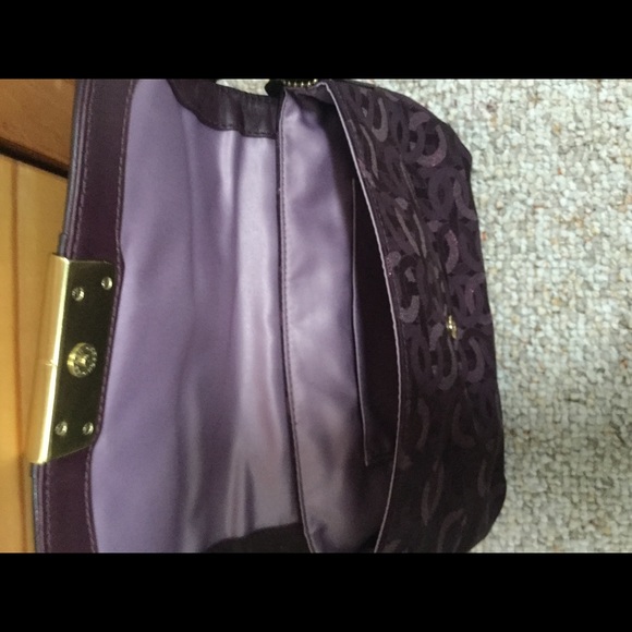 Coach NWOT burgundy bag w/ leather strap W 9” L 7” - Picture 4 of 4